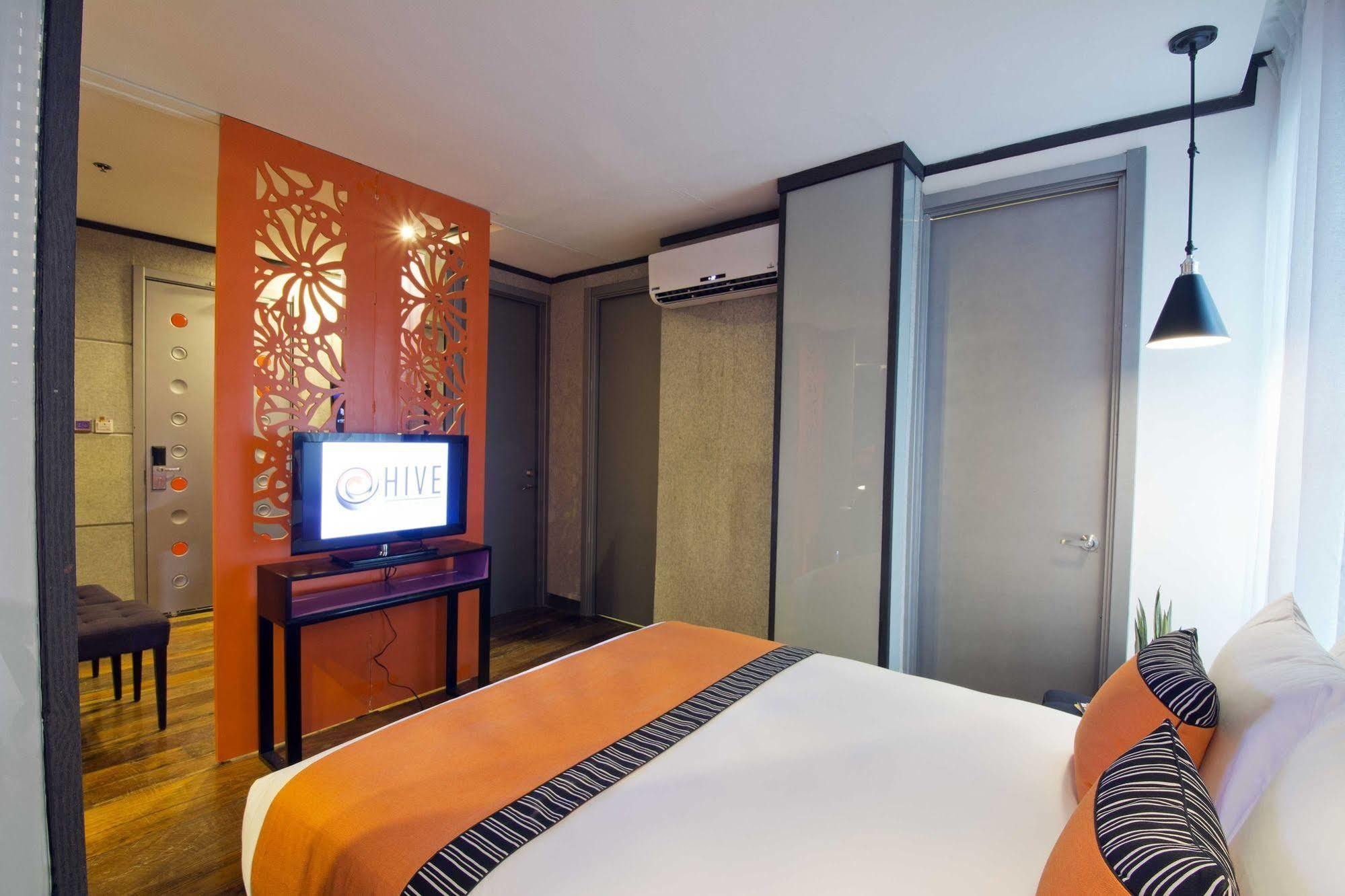 Hive Hotel Ciudad Quezon Exterior foto